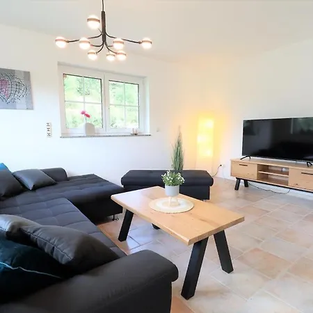 Flechtdorfer Waldblick: Spacious With Stream And Terrace Diemelsee